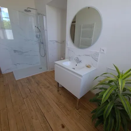 Au Coeur Des Lacs 住宿加早餐酒店 Lusigny-sur-Barse