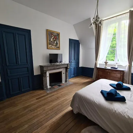 Au Coeur Des Lacs 住宿加早餐酒店 3*