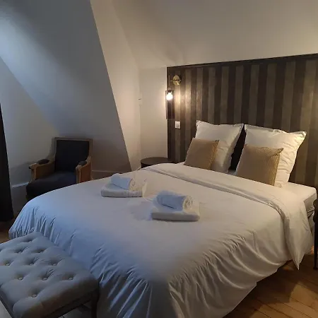 Au Coeur Des Lacs 3*